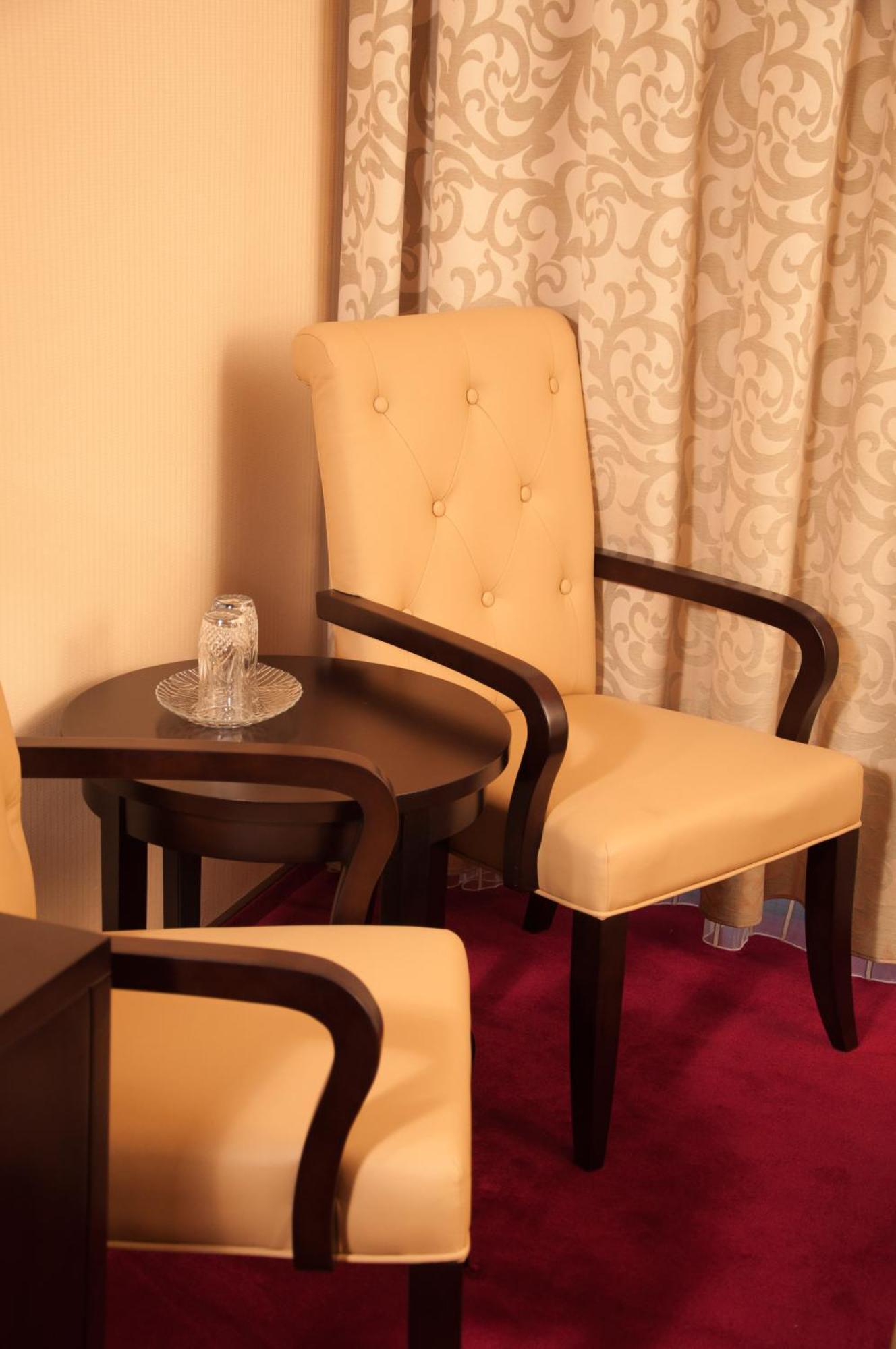 Hotel Baden Kalarász Kültér fotó
